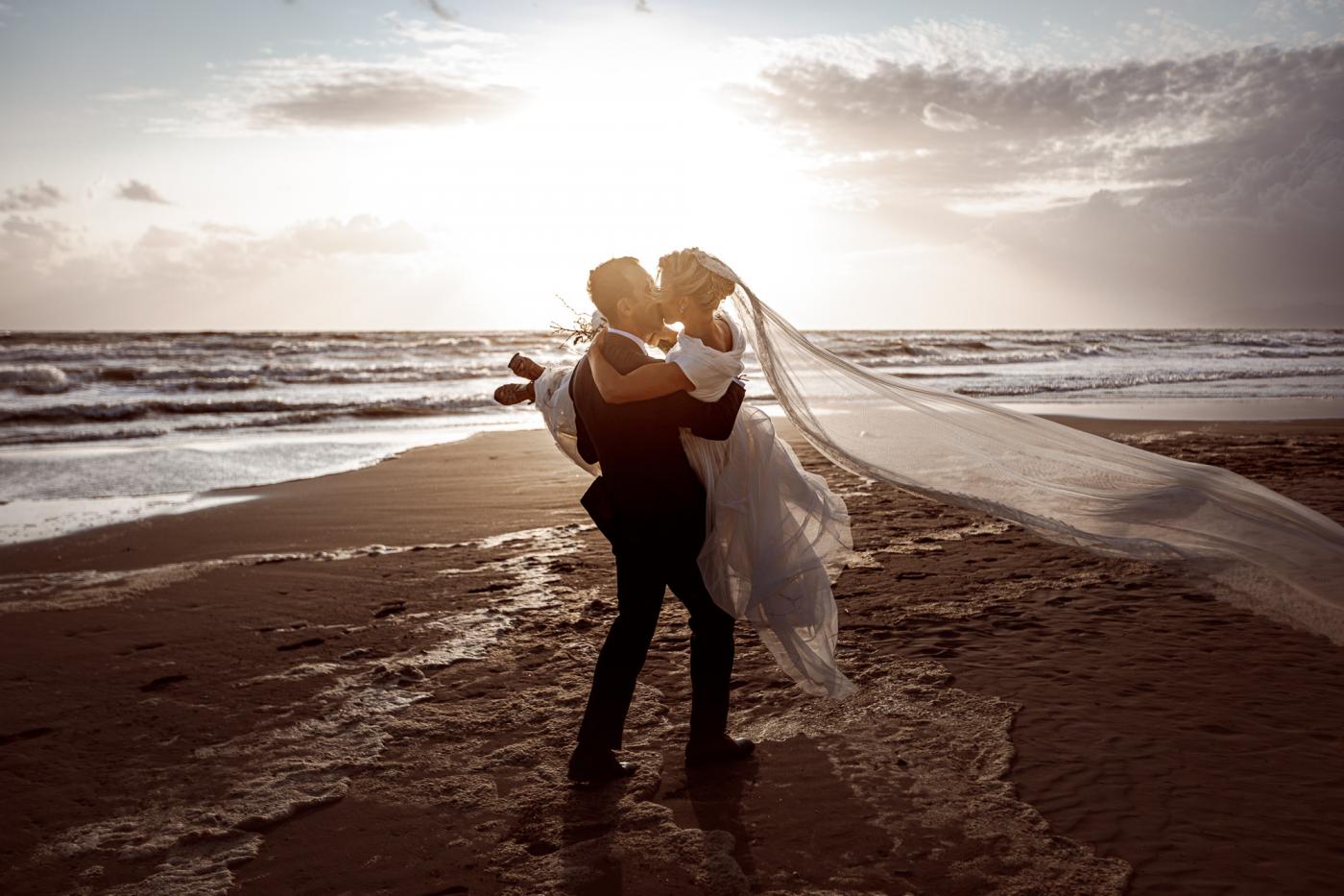 Foto di Matrimonio in Spiaggia a Forte dei Marmi