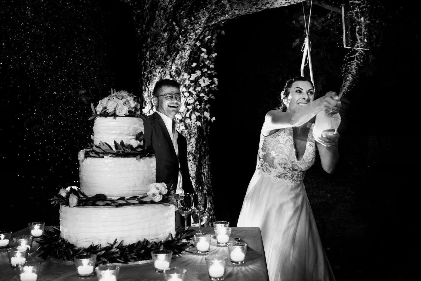 taglio torta matrimonio