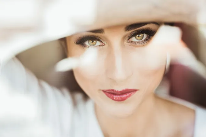 
	sposa bellissima sguardo
