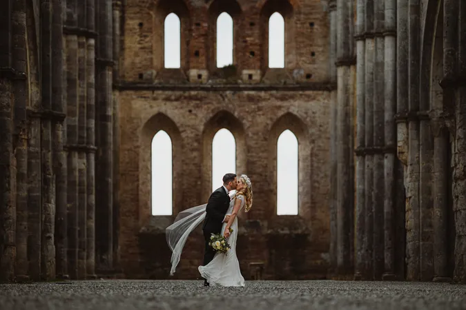 
	matrimonio san galgano
