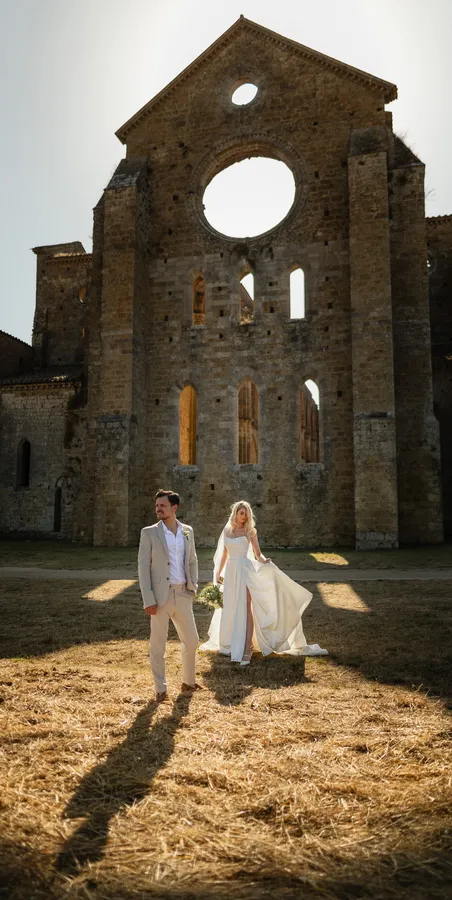 
	matrimonio a San Galgano
