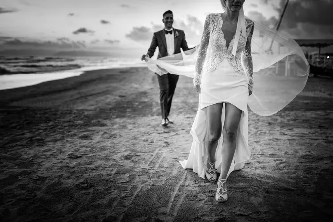 
	matrimonio in spiaggia versilia

